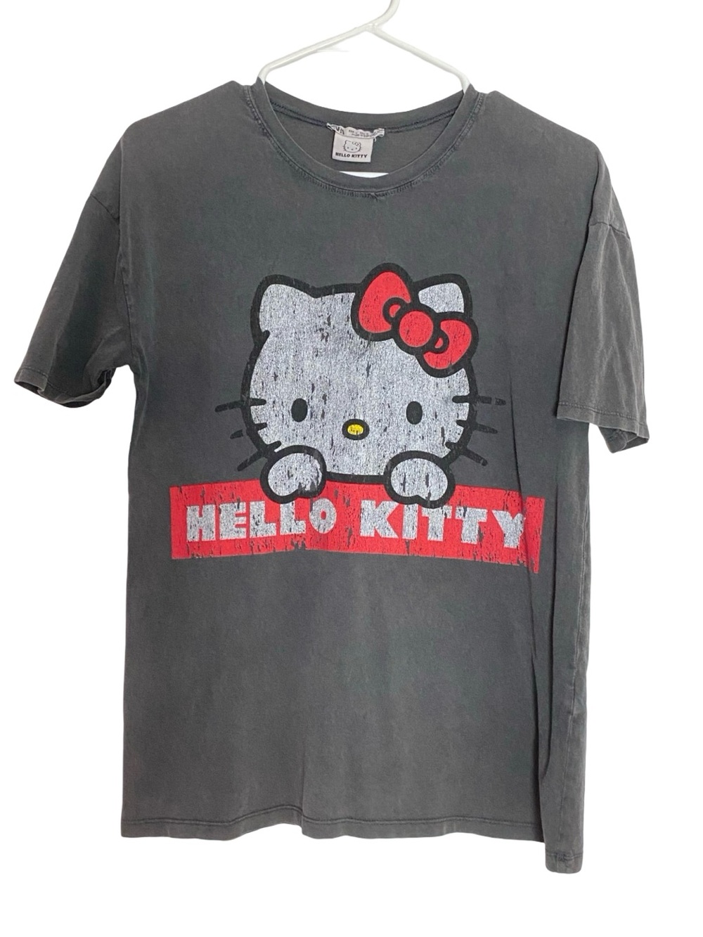 Hello Kitty Cool Tee Tshirt Unisex Womens Size Small Chest 18 x Length 26 Zara